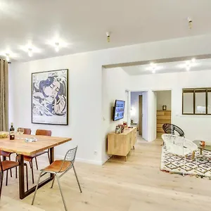 & Stylish Renovated Parisian / 6-8 Guests Apartamento